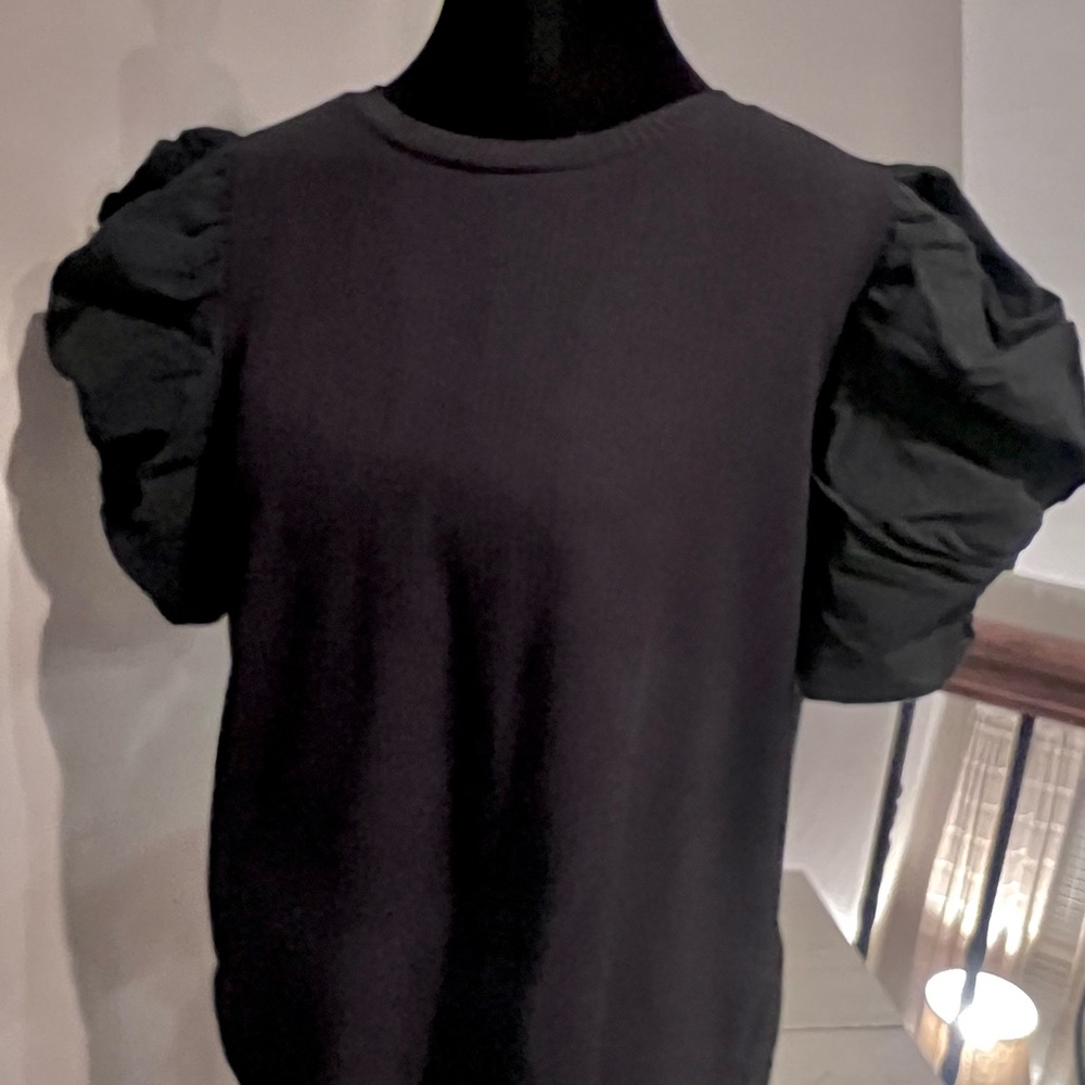 Entro Black Puff Sleeve Blouse